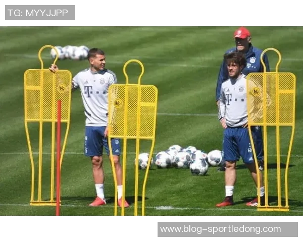 头号男友粉WNBA球星里斯赴欧洲亲临柏林赛场感受篮球魅力 头号男友粉WNBA球星里斯赴欧洲亲临柏林赛场感受篮球魅力