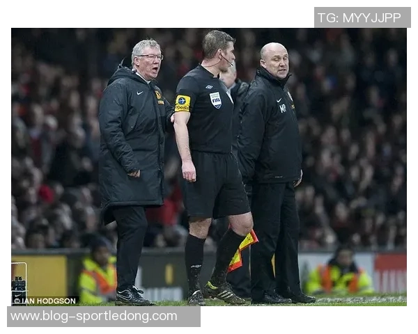 巴黎对阵拜仁的裁判团队全意大利阵容马里亚尼执法引发关注 巴黎对阵拜仁的裁判团队全意大利阵容马里亚尼执法引发关注